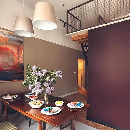 Quiet Luxury On Florianska Apartment *