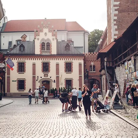 Quiet Luxury On Florianska Daire Krakow