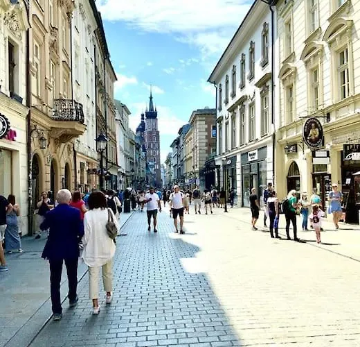 Lägenhet Quiet Luxury On Florianska Kraków