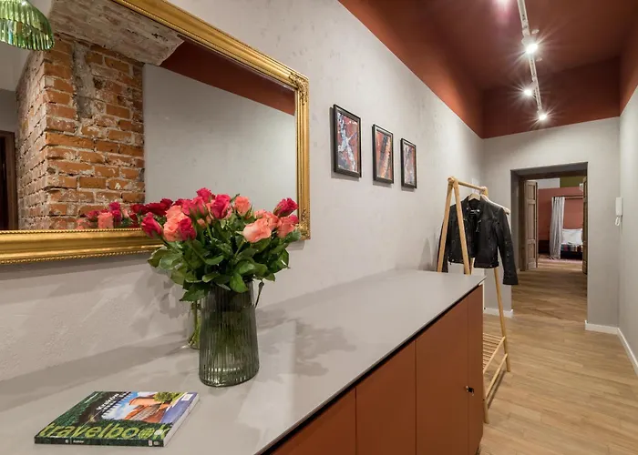 Lägenhet Quiet Luxury On Florianska Kraków