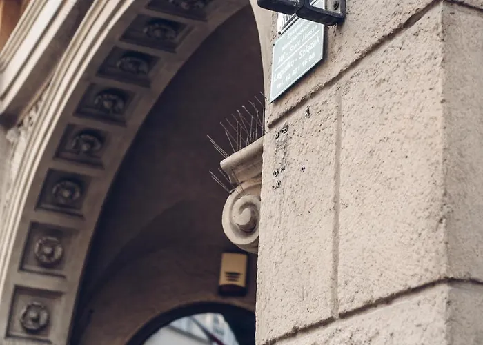 Quiet Luxury On Florianska Lägenhet *