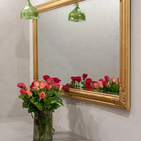 Quiet Luxury On Floriańska *