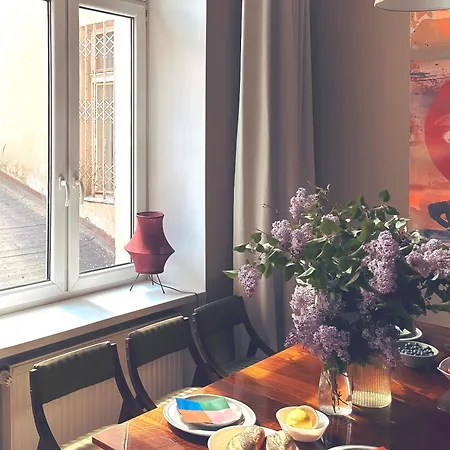 Quiet Luxury On Florianska Apartman *