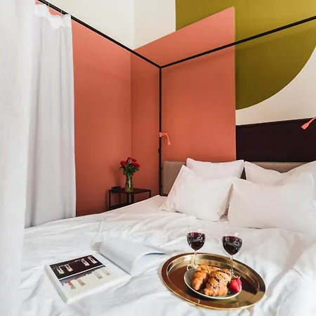 Quiet Luxury On Florianska * Cracovia